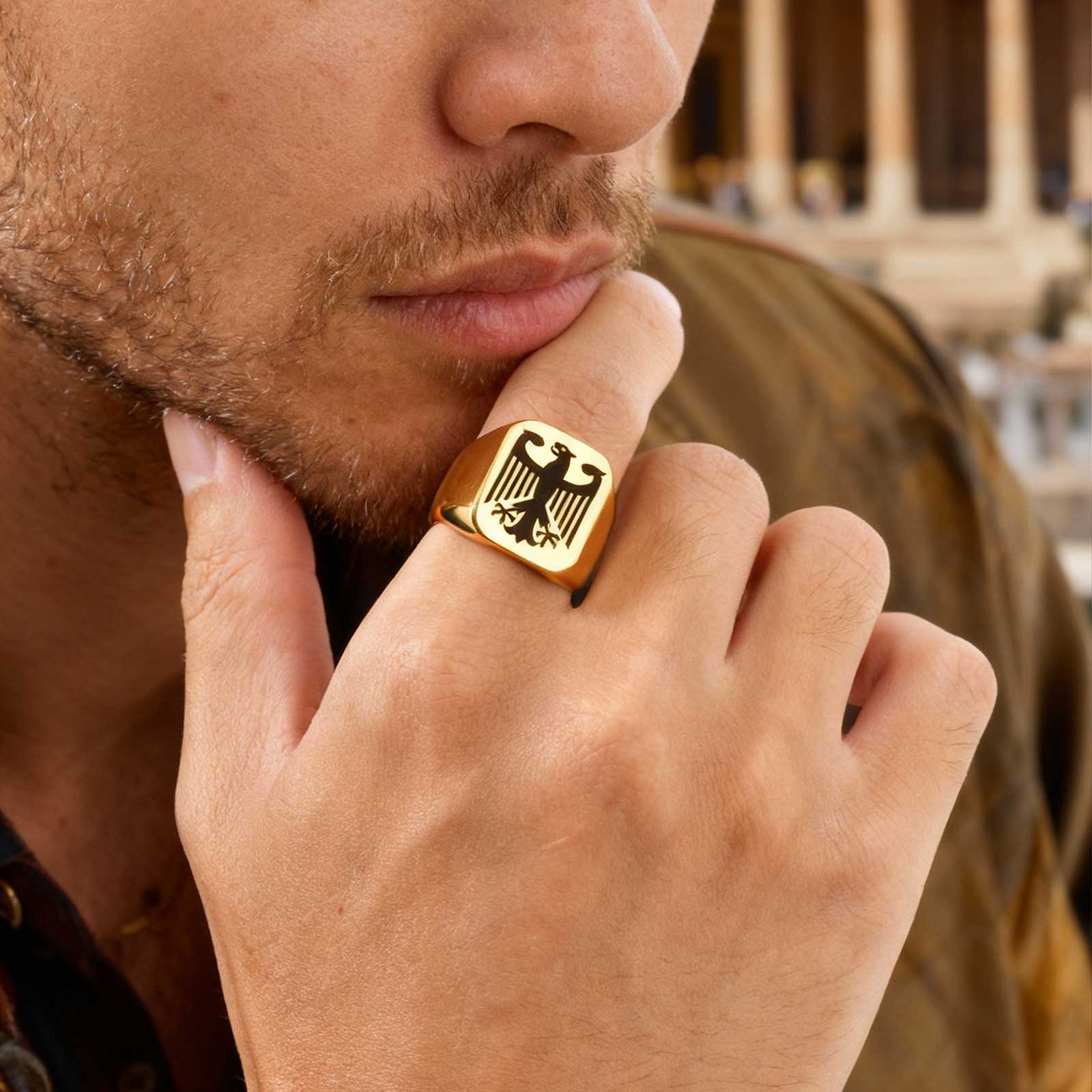 Custom Flying Hawk Eagle Ring  - đánh giá và giá Vintage Fashion Names