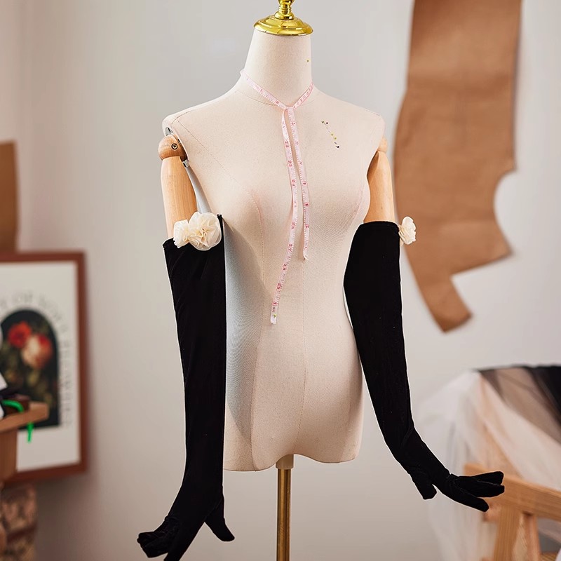 Women's Elegant Black Flower L - đánh giá và giá Vintage Fashion Photographers