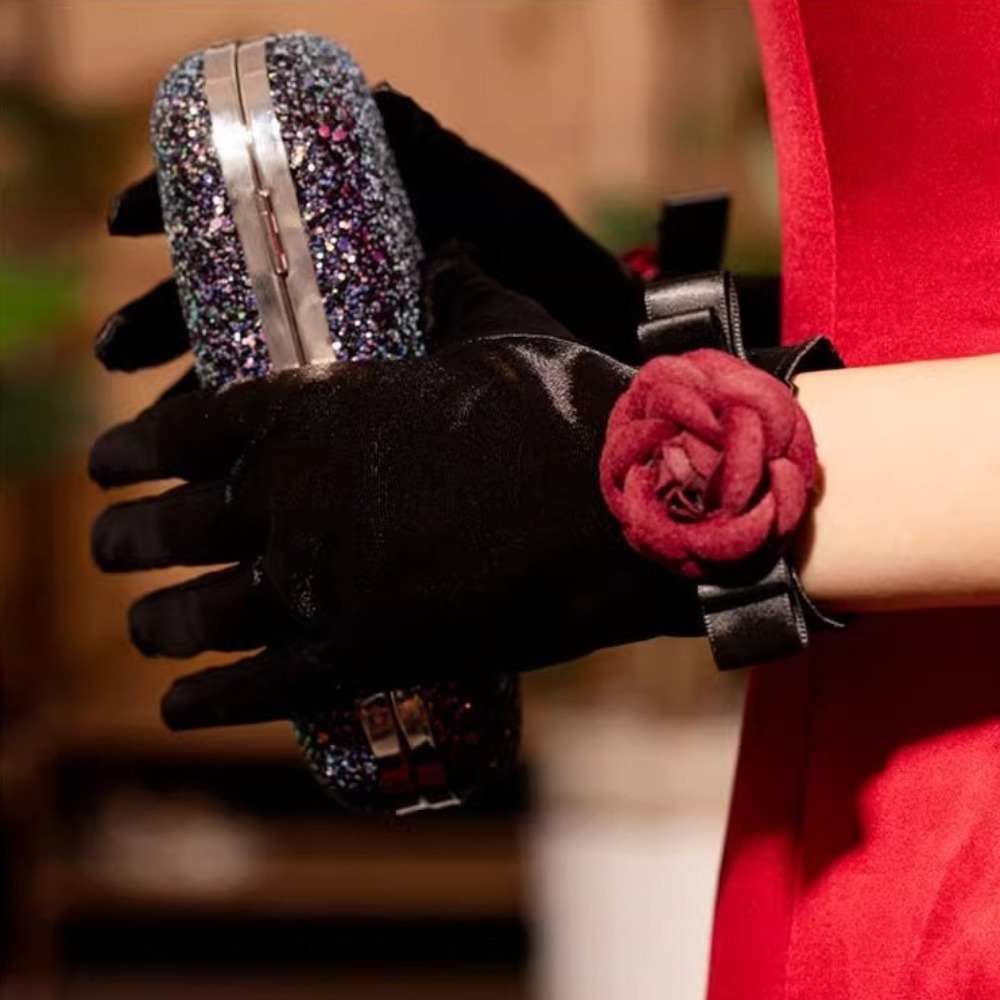 Vintage Wedding Bridal Gloves  - đánh giá và giá Vintage Fashion Photographers