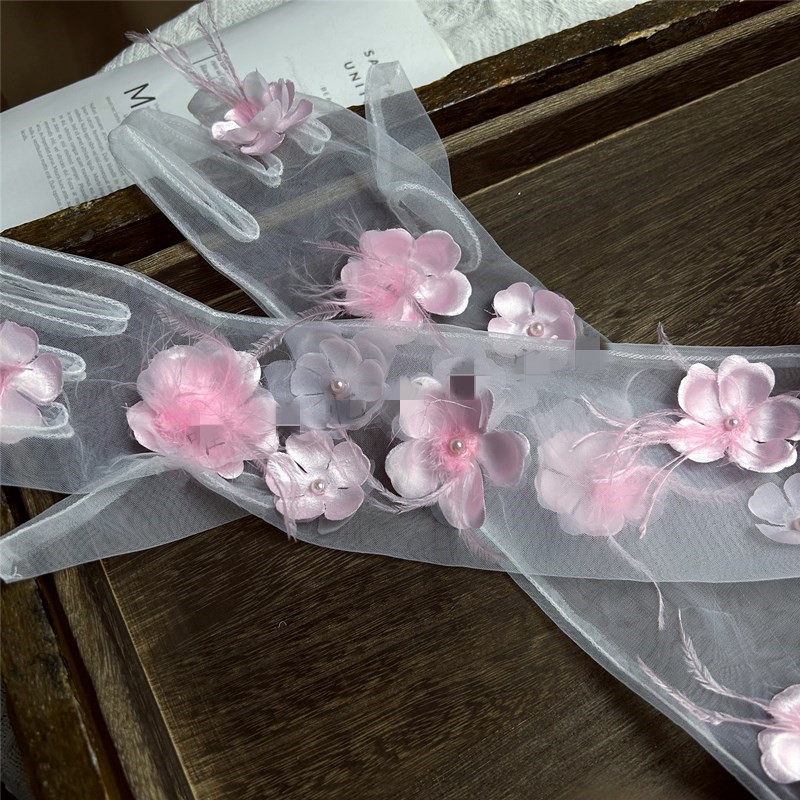 Women's Elegant Flower Feather - đánh giá và giá Vintage Fashion Photographers